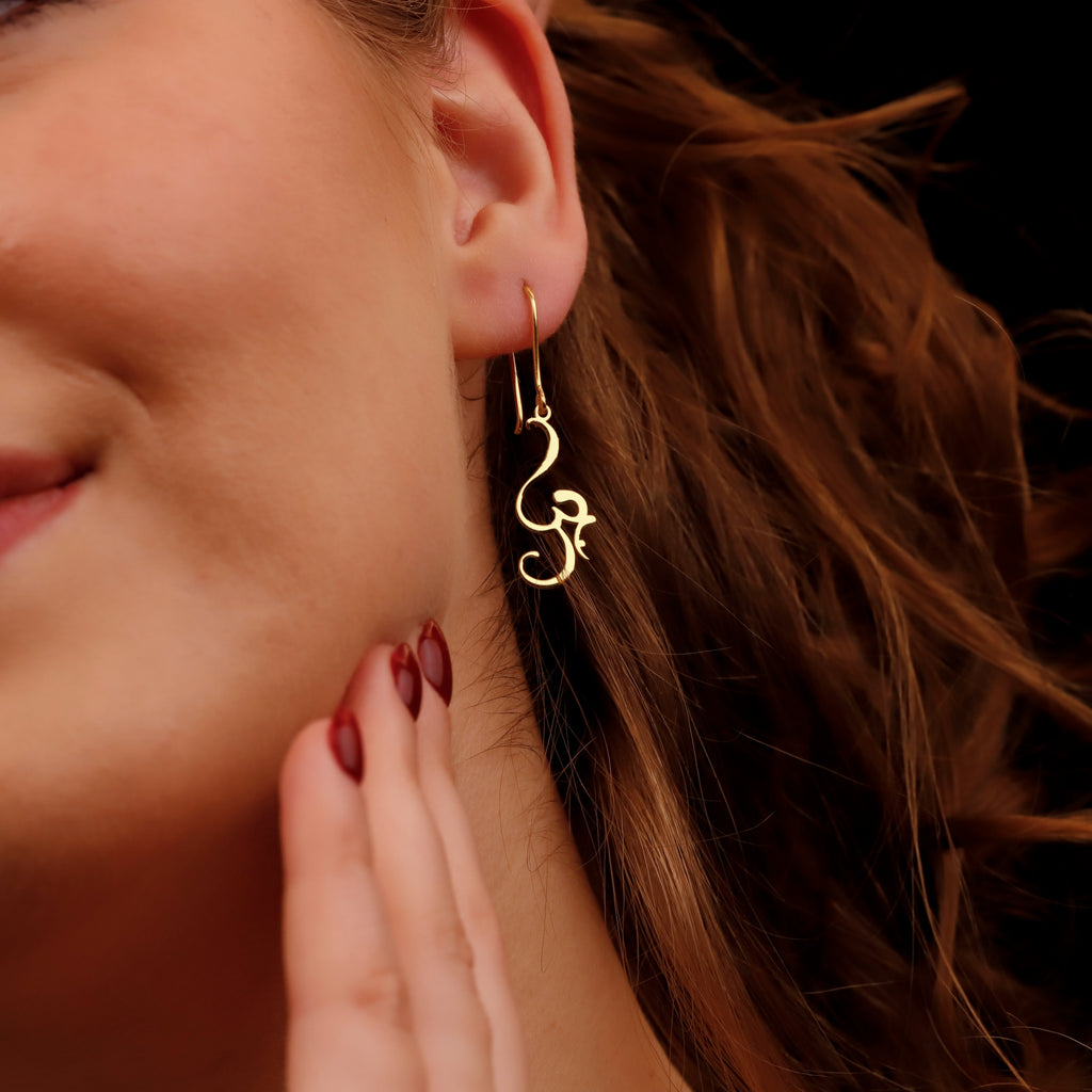 Om Symbol Drop Earrings – 14K Gold Spiritual Yoga Earrings, Minimalist Meditation Jewelry