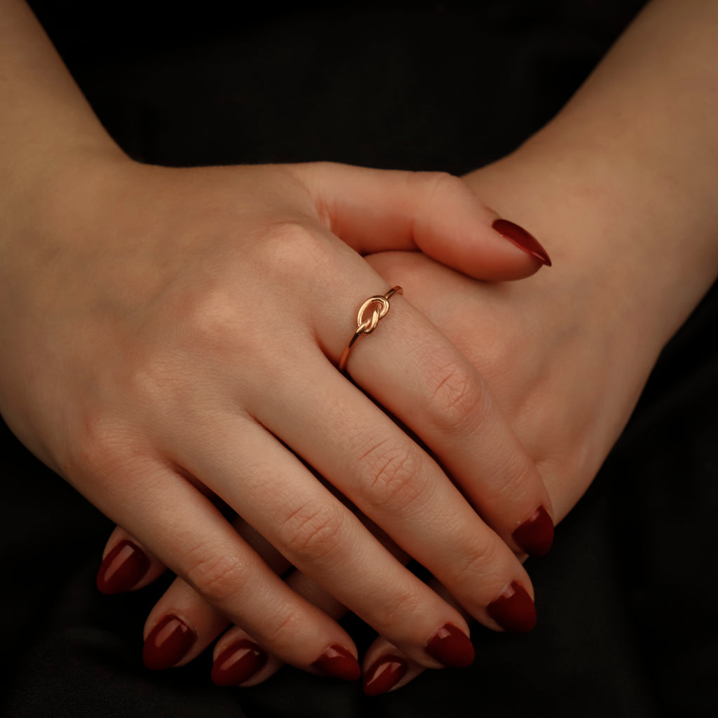 Minimal Gold Knot Ring – Dainty Adjustable Knot Ring, Everyday Stackable Jewelry