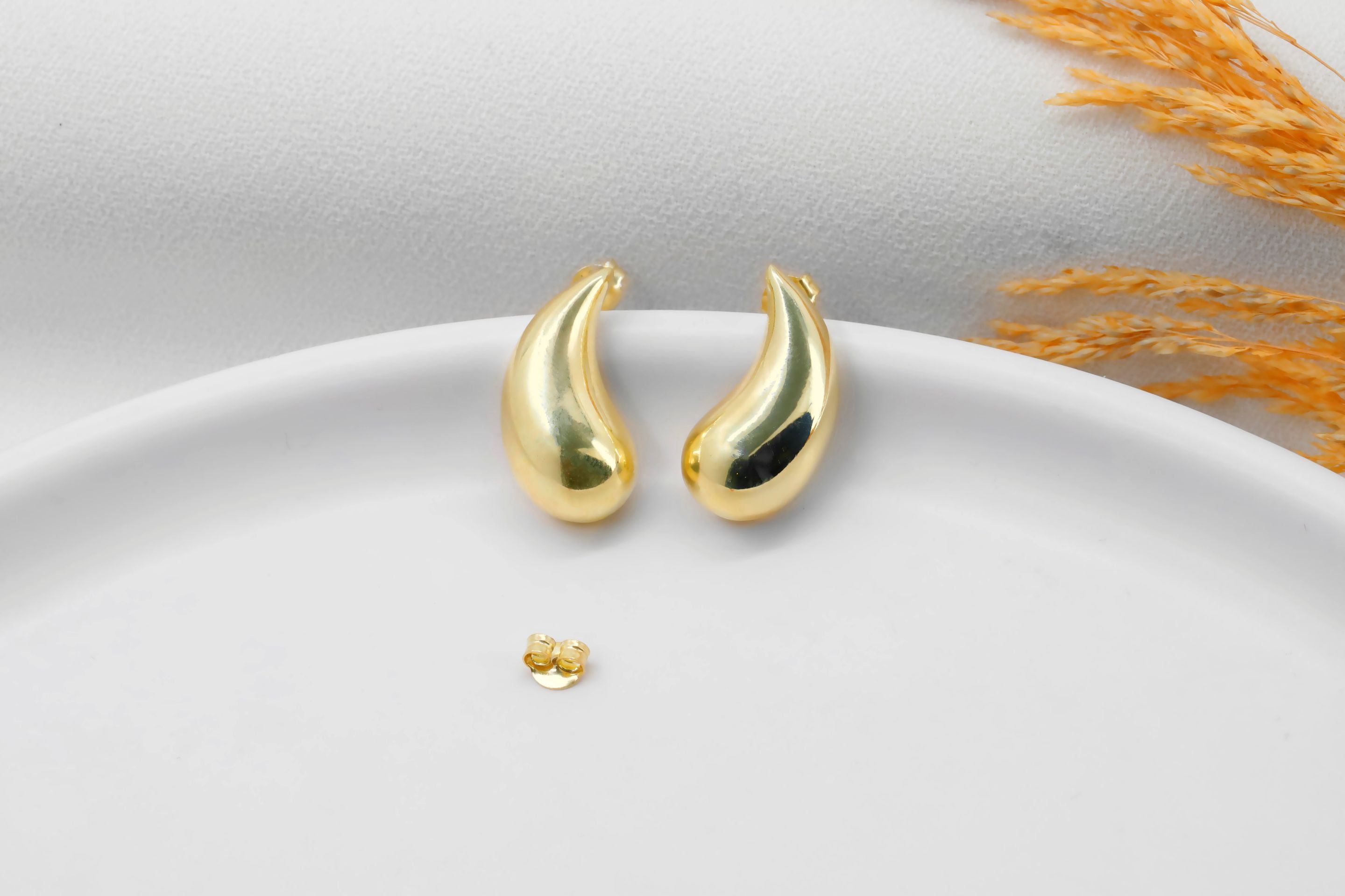 Gold Teardrop Earrings – Minimalist Chunky Drop Earrings for Women