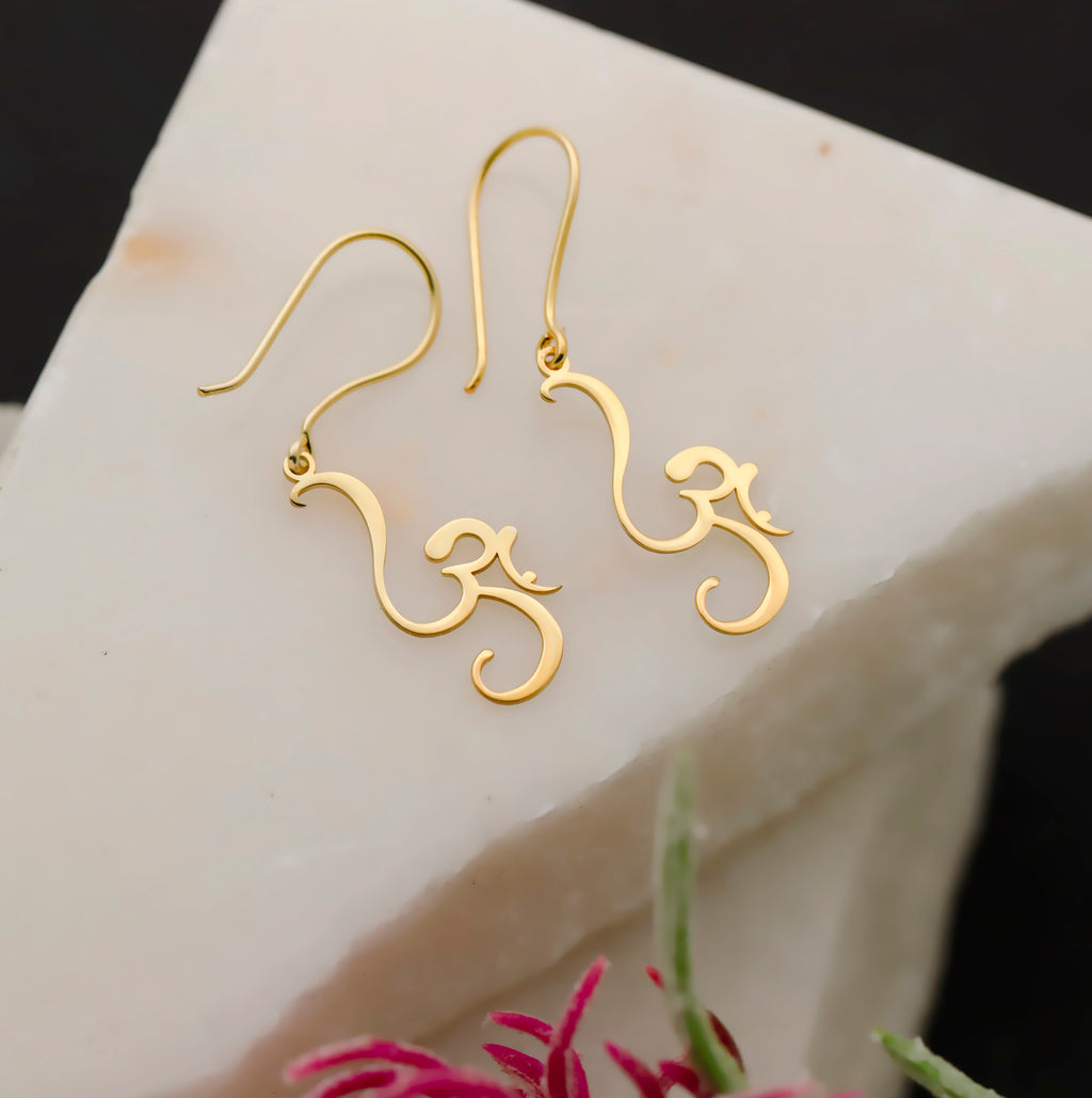 Om Symbol Drop Earrings – 14K Gold Spiritual Yoga Earrings, Minimalist Meditation Jewelry